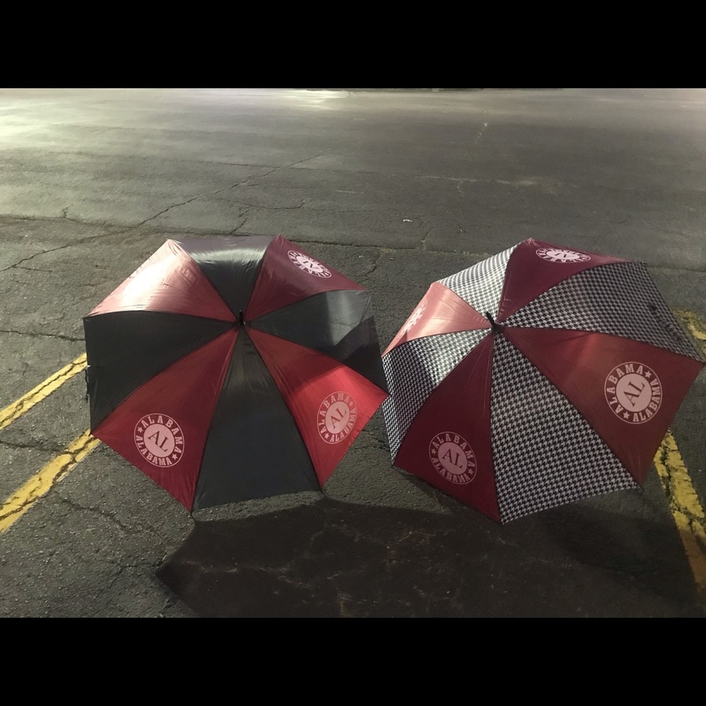 New Alabama and Auburn umbrella $15 each